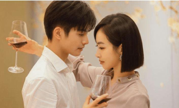 可爱奥莉甜美夏装