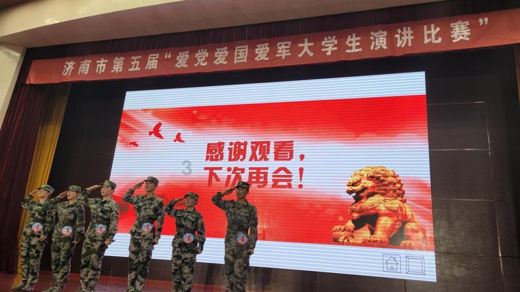 荣耀v10手机重启修修还能用吗？大概多少钱？谢谢！游戏画面