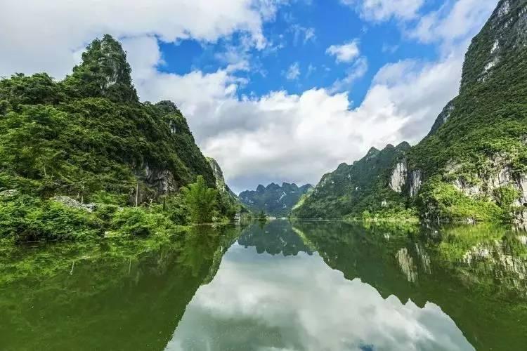 歌尽凡尘